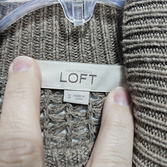 Ann Taylor LOFT Beige Cotton Blend Crochet Turtleneck Sweater Pocket Size Small. - Picture 5 of 8
